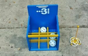 3 IN A ROW / RING TOSS GAME