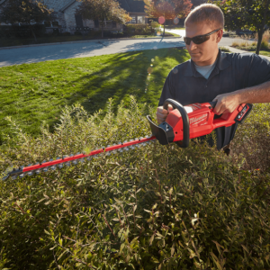CORDLESS HEDGE TRIMMER